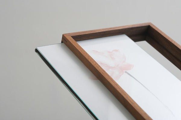 DENTO(デント) | DIRITTO (walnut) | 国産無垢ウッドフレーム