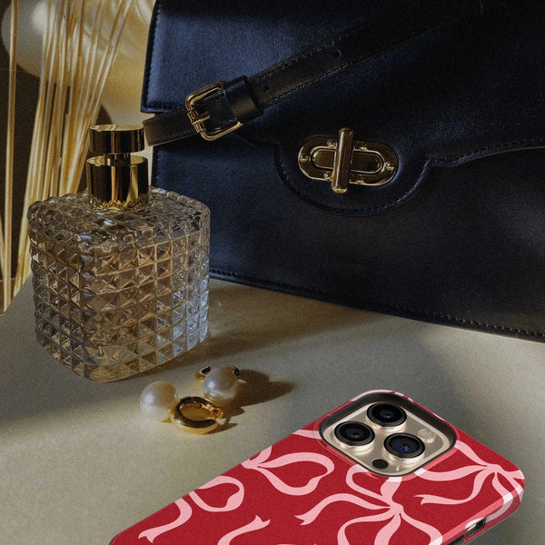 CASE-FACE | Pink Bows on Red MagSafe iPhoneケース (iPhone 16/16 pro/16 pro max/15) アイフォン