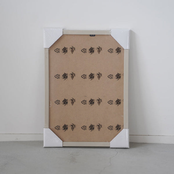 WANDKIND | SOLID WOOD FRAME (taupe) | ポスターフレーム 額縁 トープ 木製