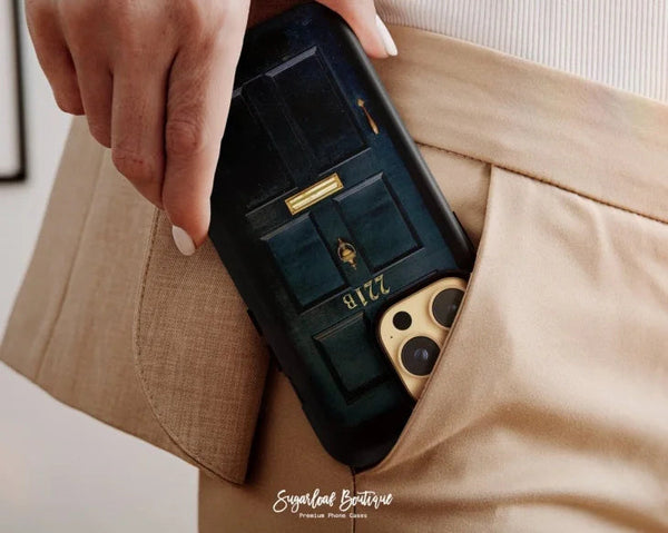 SUGARLOAF GRAPHICS | 221B SHERLOCK HOLMES DOOR | MagSafe iPhoneケース (iPhone 16/16 pro/16 pro max/15)