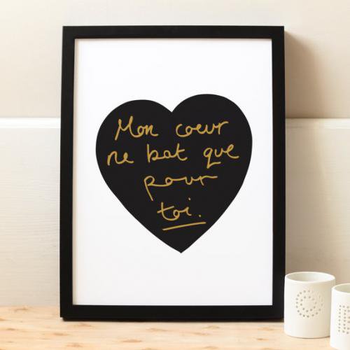 OLD ENGLISH CO. | FRENCH LOVE HEART PRINT (BLACK AND GOLD/WHITE) | A4 アートプリント/ポスター